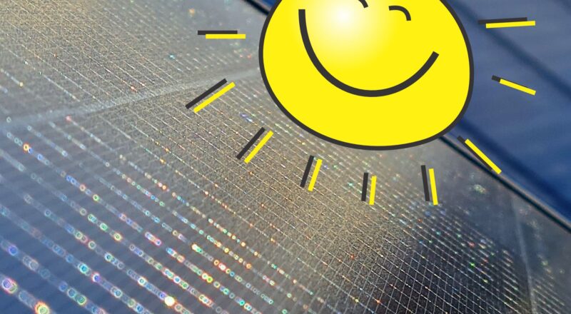 Sonne auf PV-Anlage